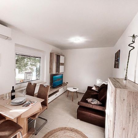 Riad Apartments Zgornje Skofije Εξωτερικό φωτογραφία