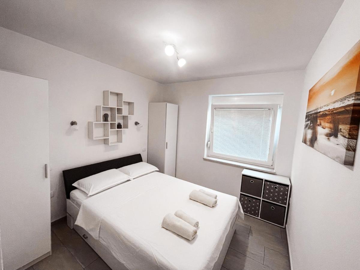 Riad Apartments Zgornje Skofije Εξωτερικό φωτογραφία