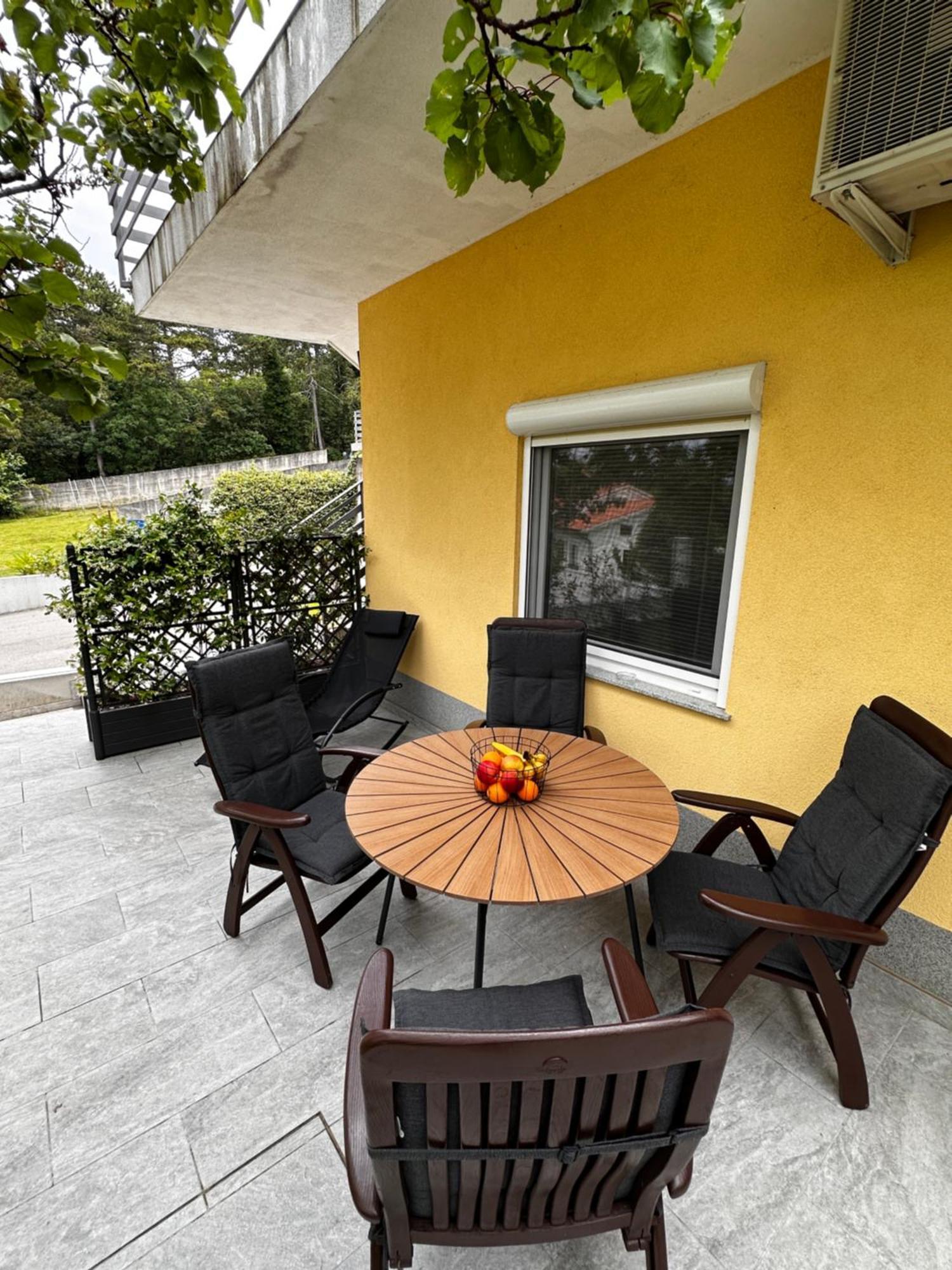 Riad Apartments Zgornje Skofije Εξωτερικό φωτογραφία